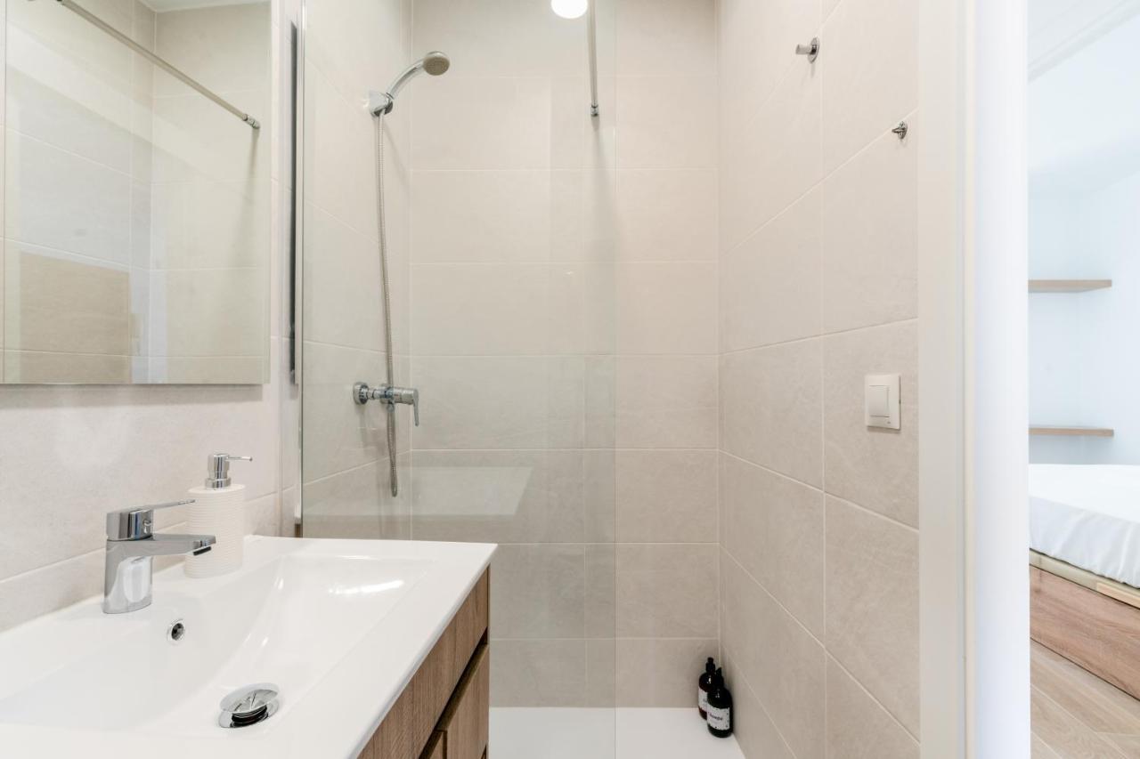 Holi-Rent Pureza Apartment Seville Ngoại thất bức ảnh