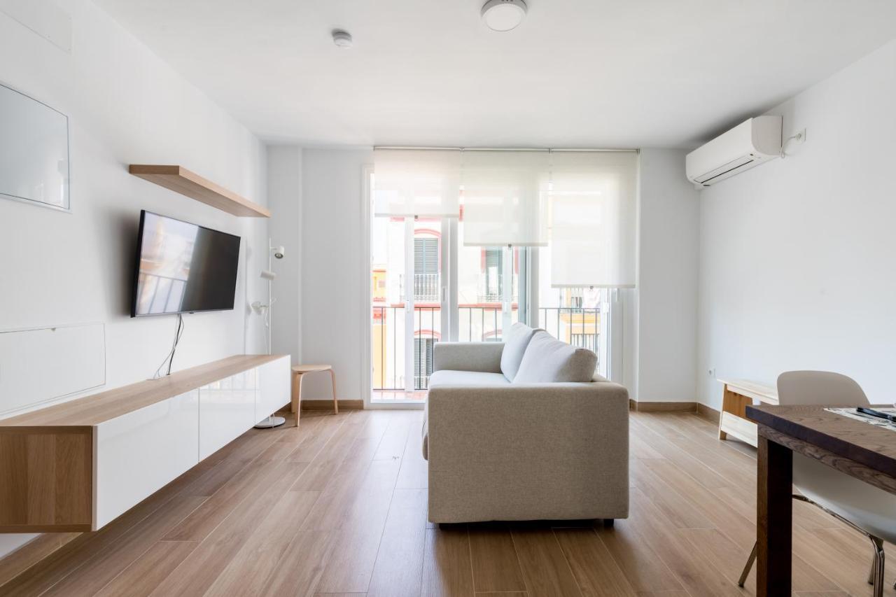 Holi-Rent Pureza Apartment Seville Ngoại thất bức ảnh